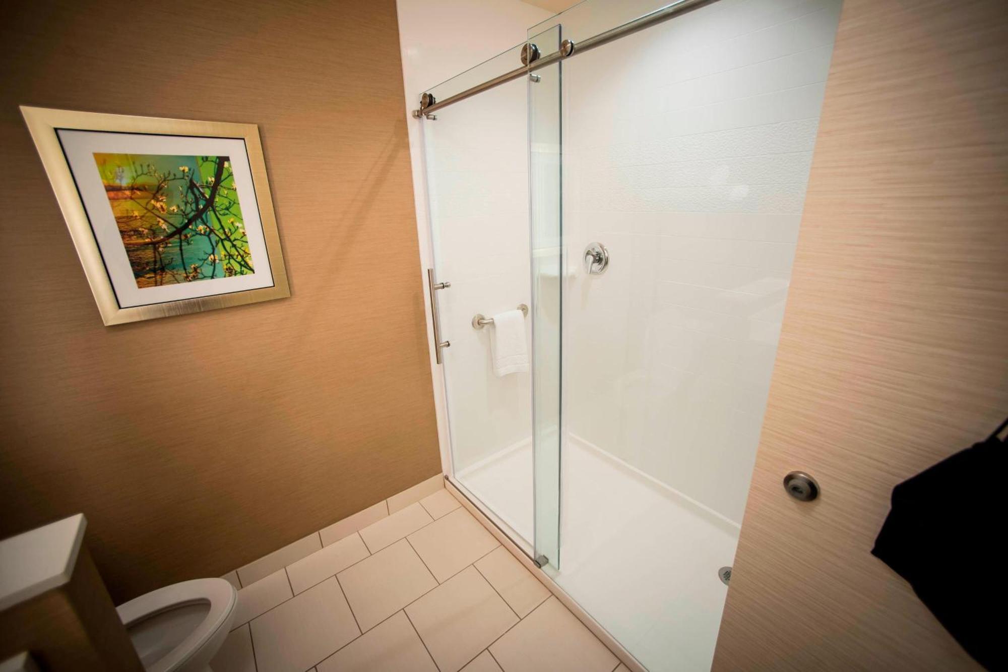 Fairfield Inn & Suites By Marriott Cincinnati Uptown/University Area Eksteriør bilde