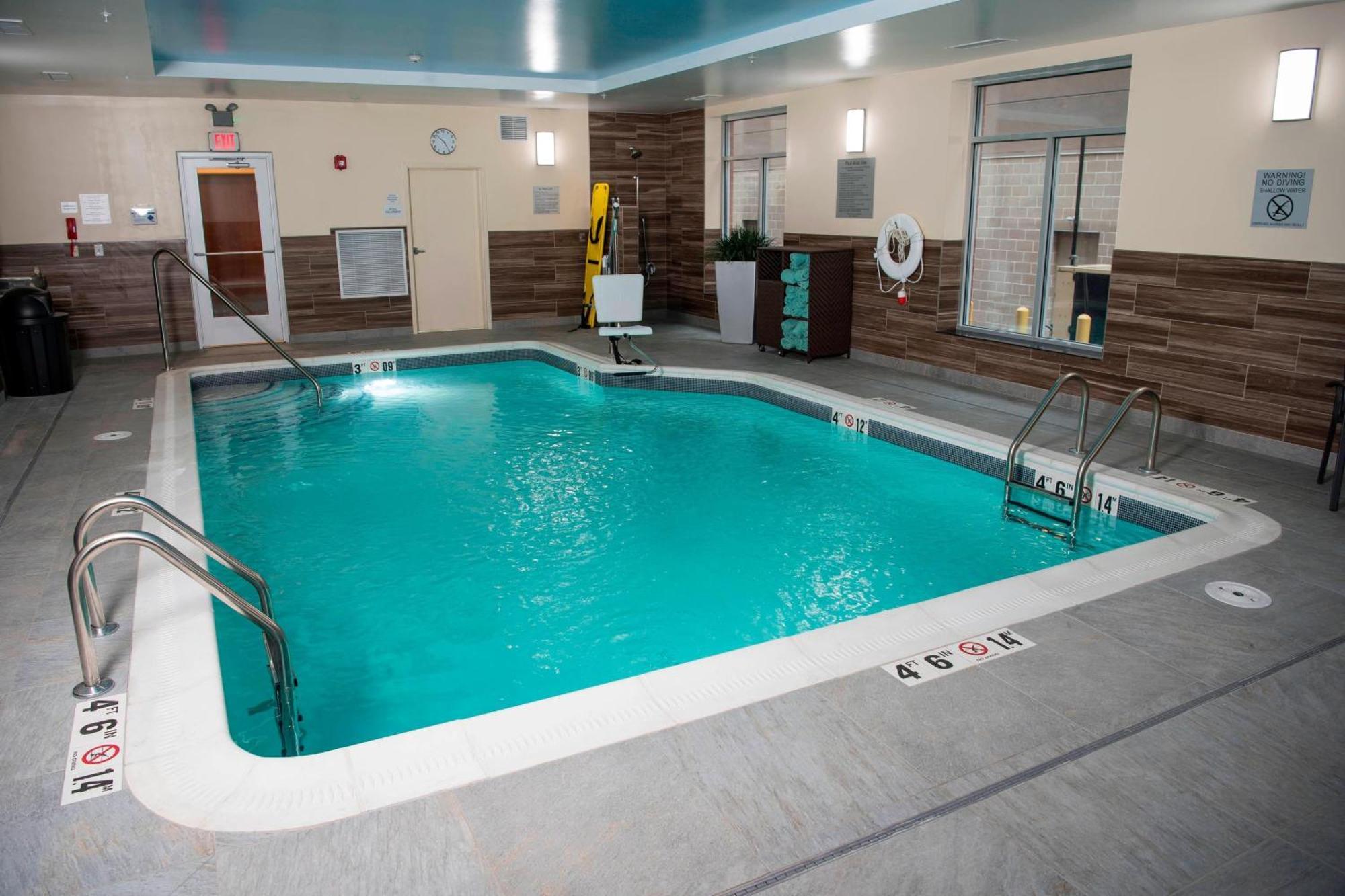 Fairfield Inn & Suites By Marriott Cincinnati Uptown/University Area Eksteriør bilde