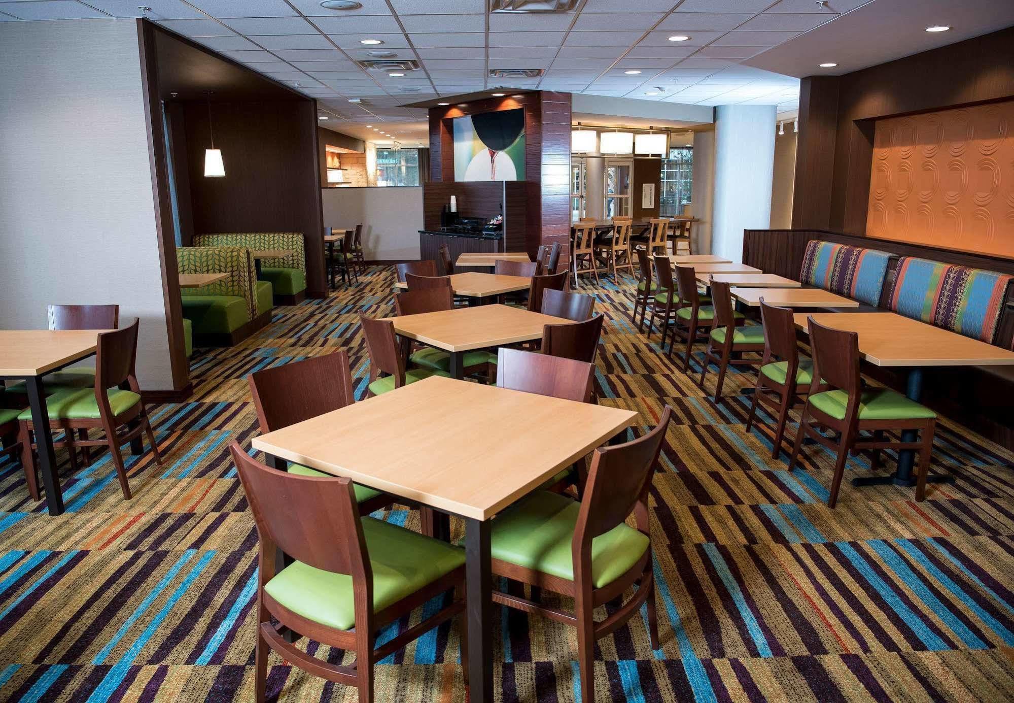 Fairfield Inn & Suites By Marriott Cincinnati Uptown/University Area Eksteriør bilde